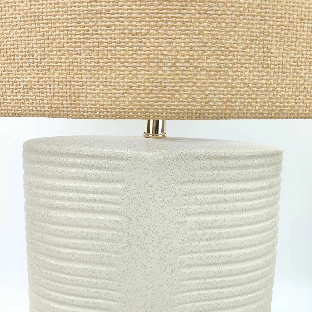 Llambë tavoline Selene, qeramikë e bardhë, abazhur lino bezhë, 40x20x59cm