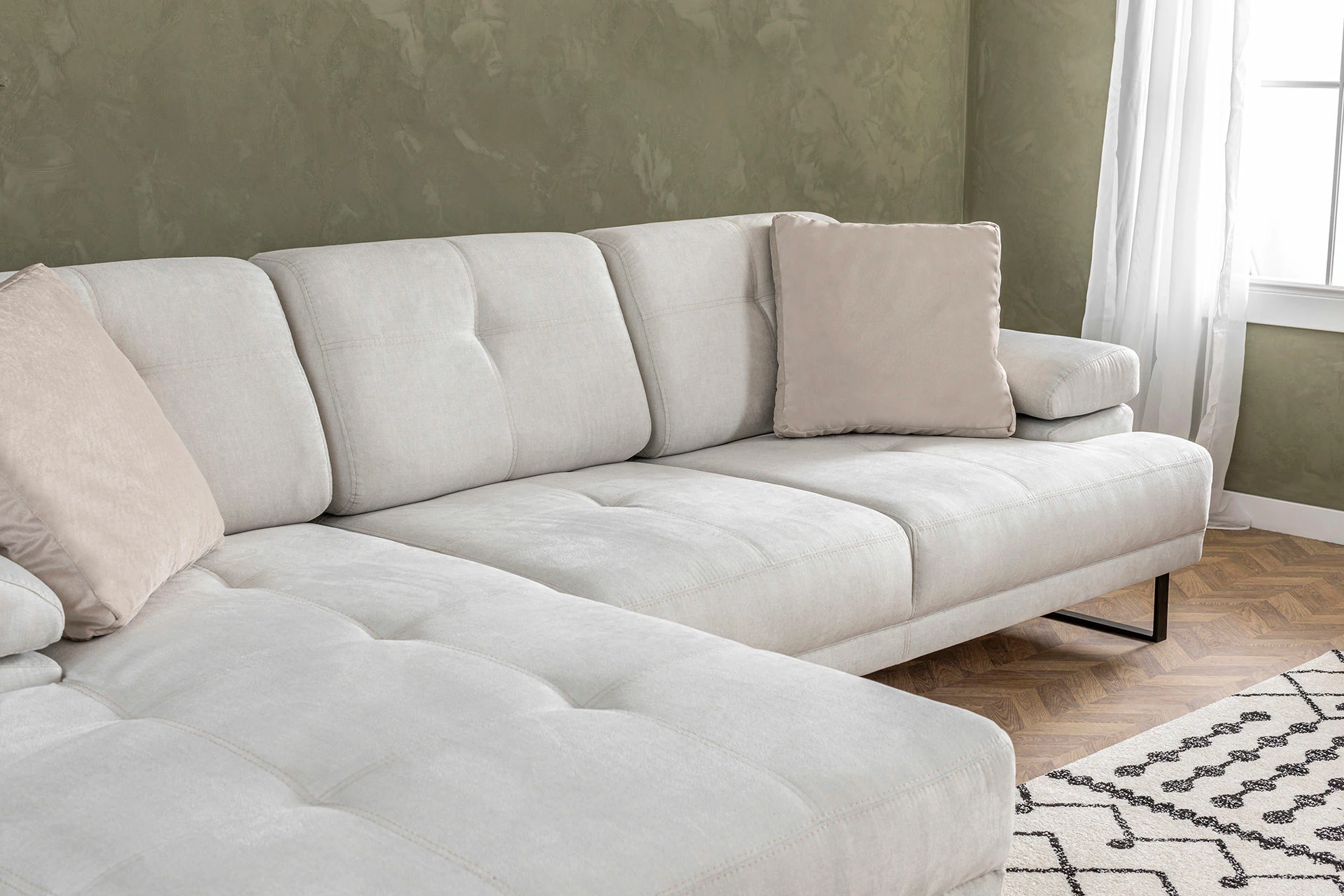 Këndore Atelier del Sofa, Mustang Small, e majtë, bezhë