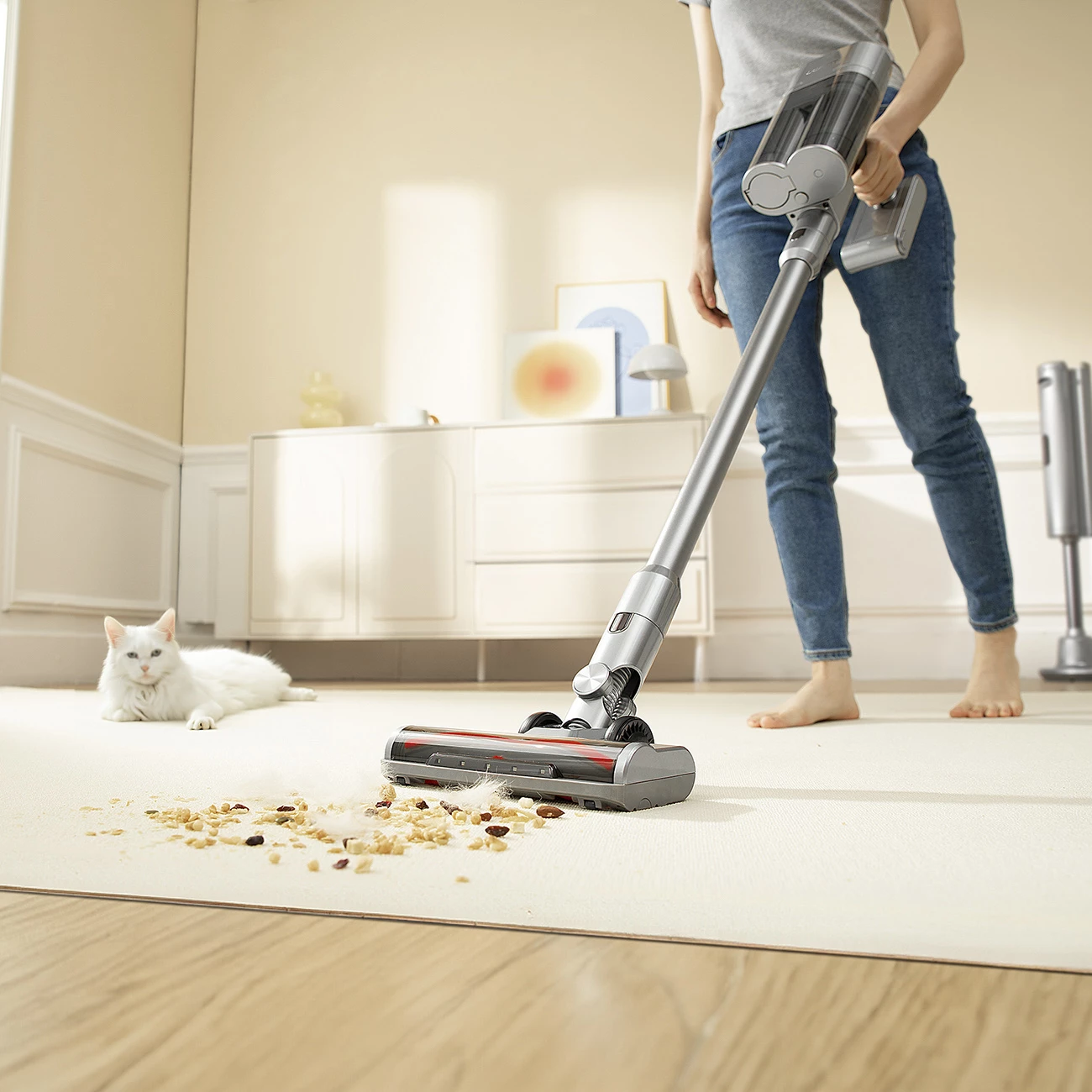 Fshesë me korrent pa kabllo UWANT V100, 200AW, 20000mAh, Gri, set me bazë 4-në-1