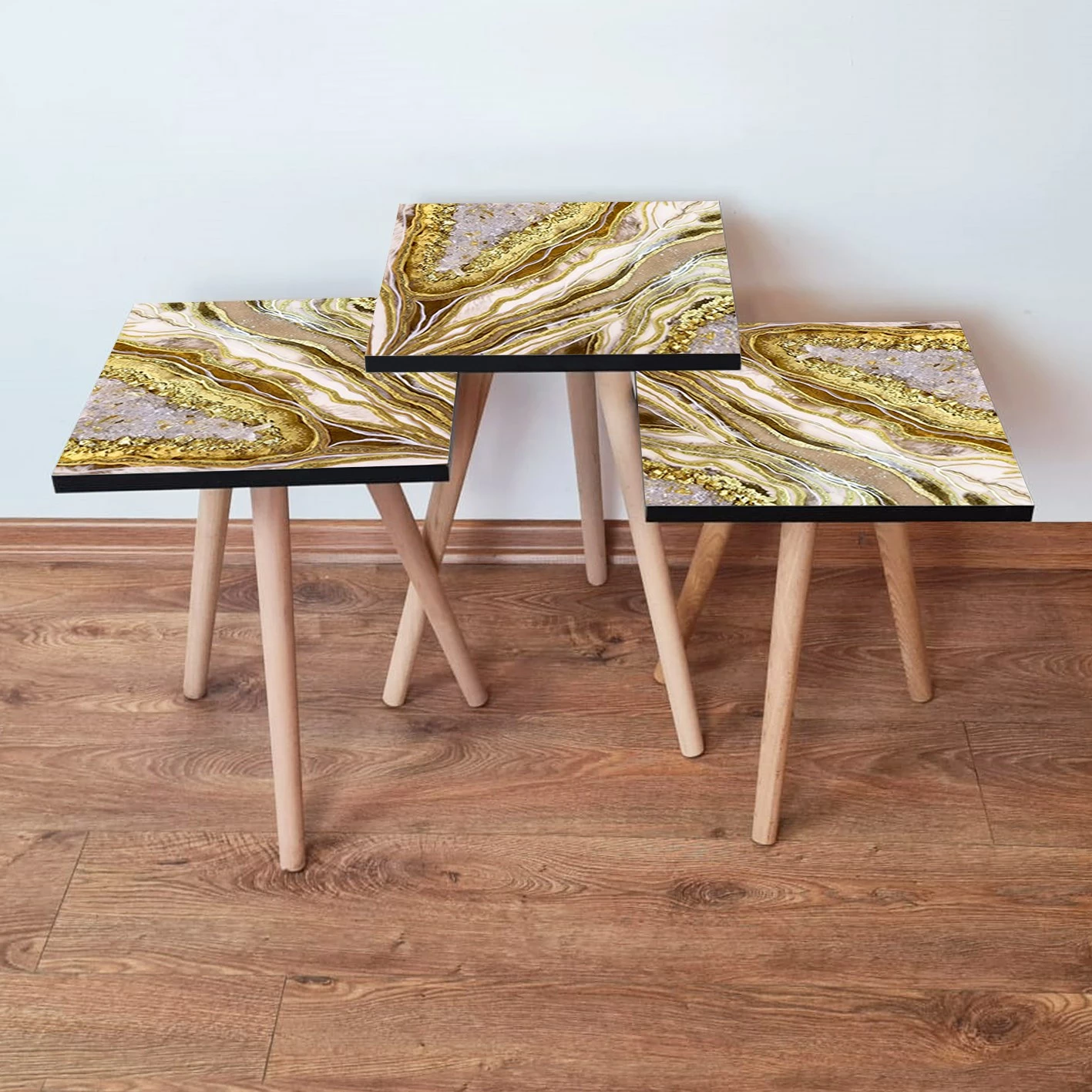 Set tavolinash ndihmëse, 3 copë, ngjyrë krem, ari, bezhë, Skye Decor, 3Shp284