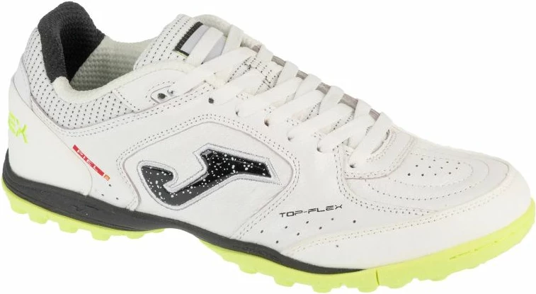 Atlete futbolli Joma, të bardha