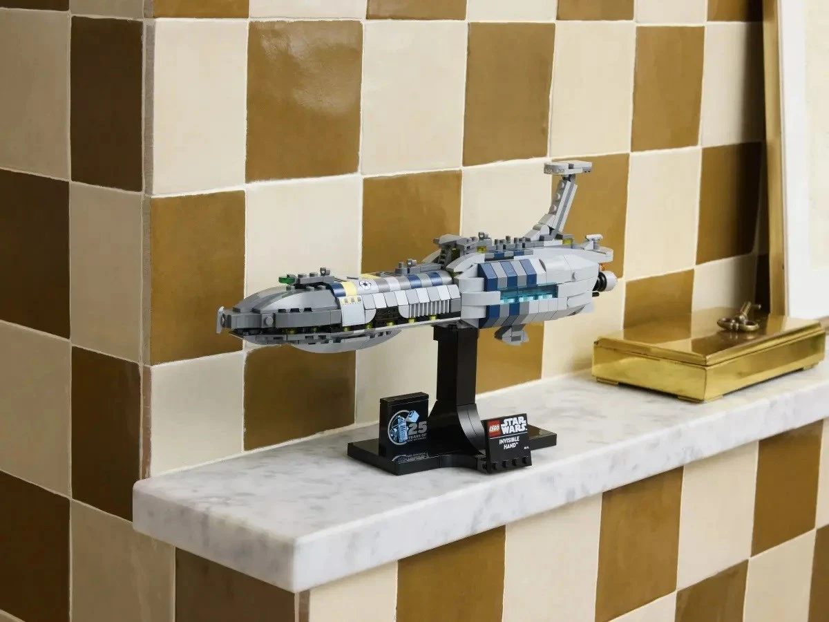Set LEGO Star Wars 75377 Invisible Hand