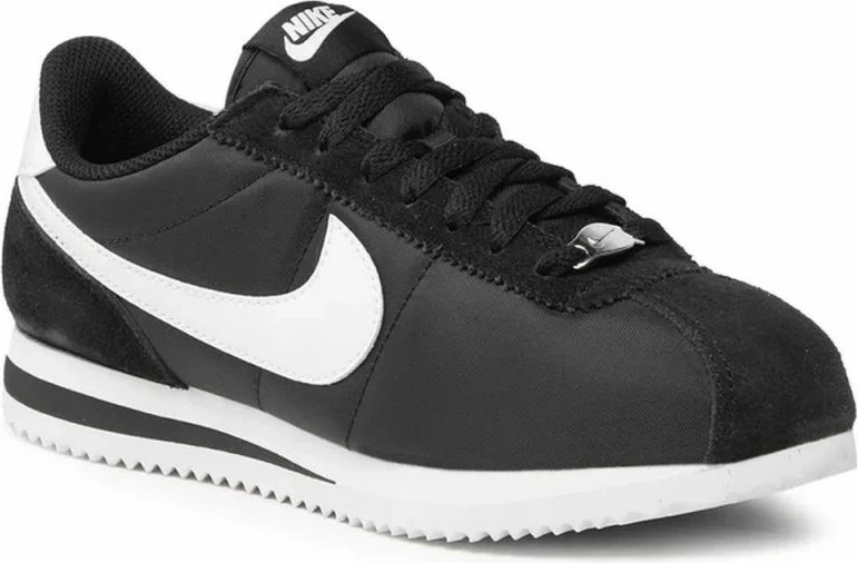Atlete për femra Nike, të bardha e të zeza [Madhësia: 37.5]