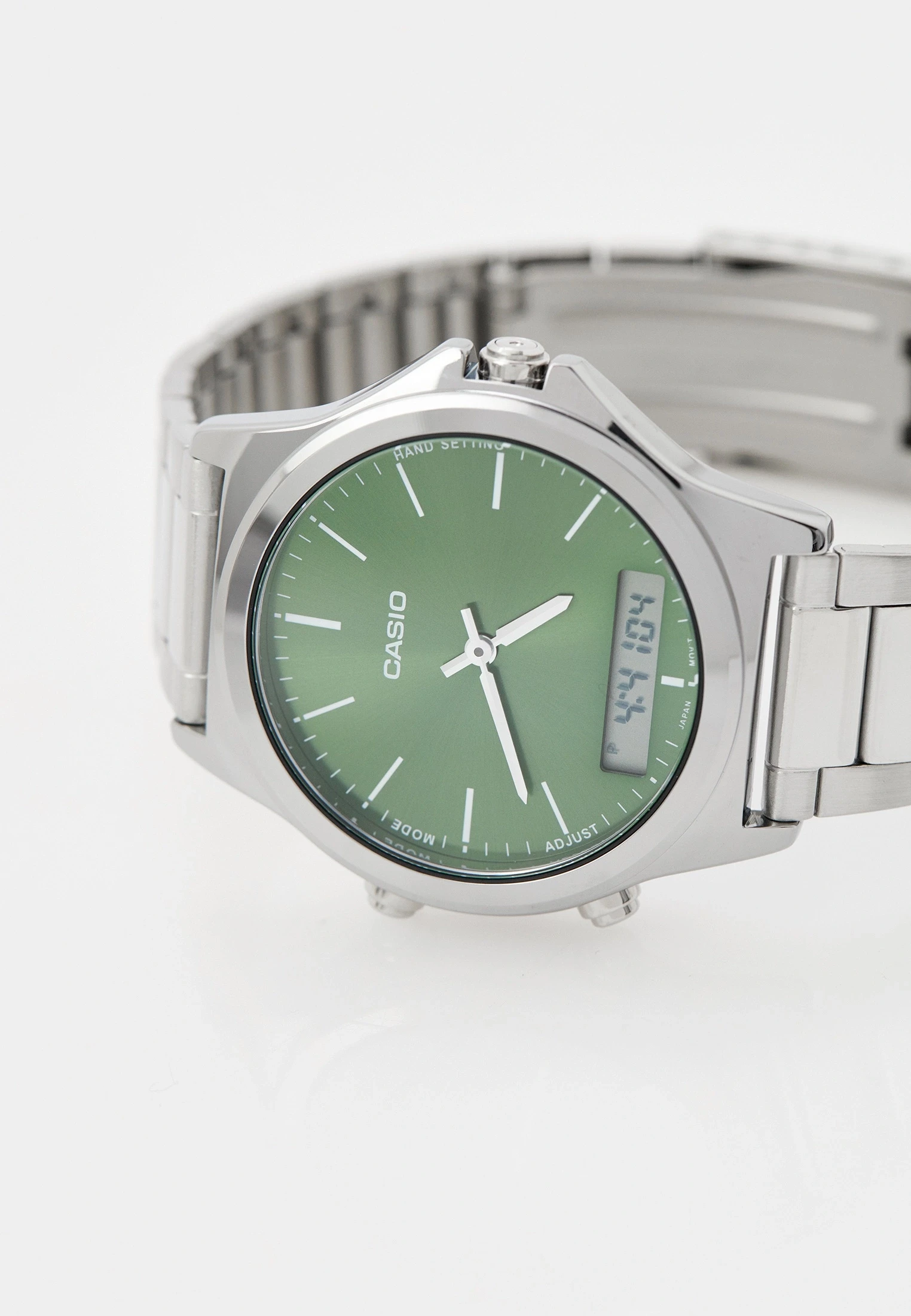 Orë dore Casio MTP-VC01D-3E, e argjendtë/gjelbër