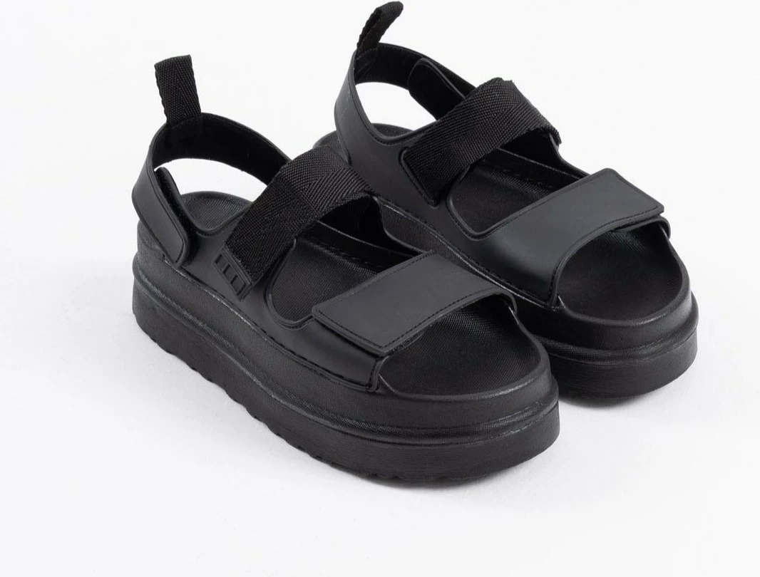 Layn Black