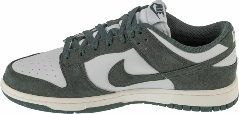 Atlete Nike për femra, të gjelbra