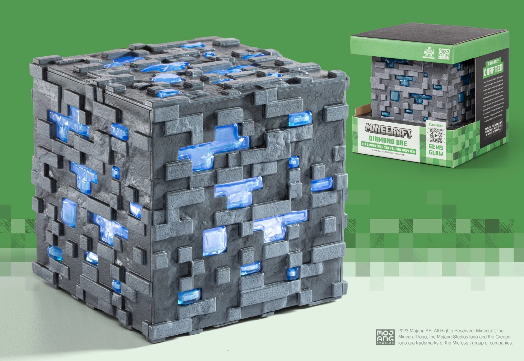 Replikë ndriçuese Noble Collection Minecraft Diamond Ore, LED me prekje, 10 cm, me bateri 3x AAA, gri/blu
