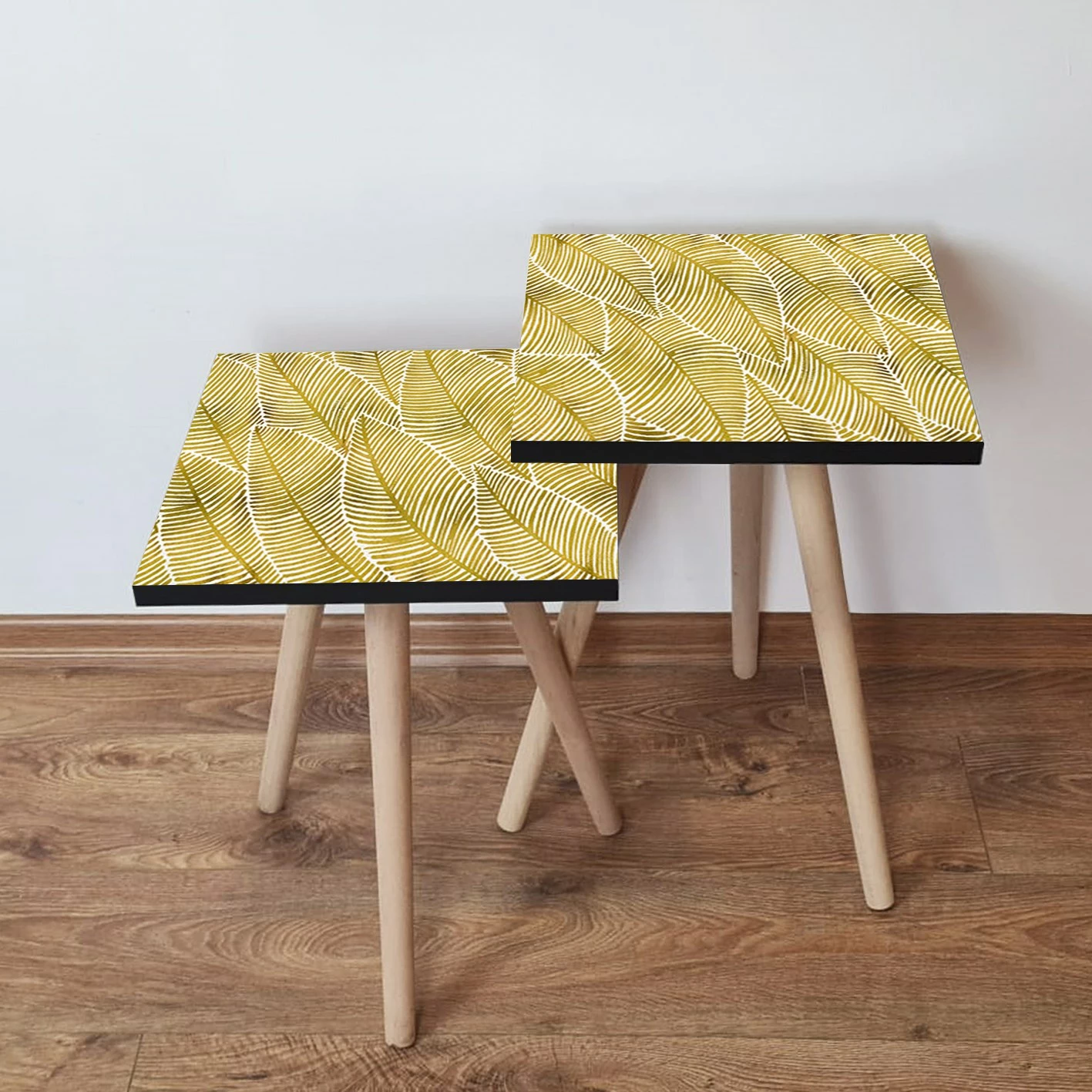 Set tavolinash të mbivendosura, dy copë, ngjyrë e verdhë dhe e bardhë, Skye Decor, 2Shp239