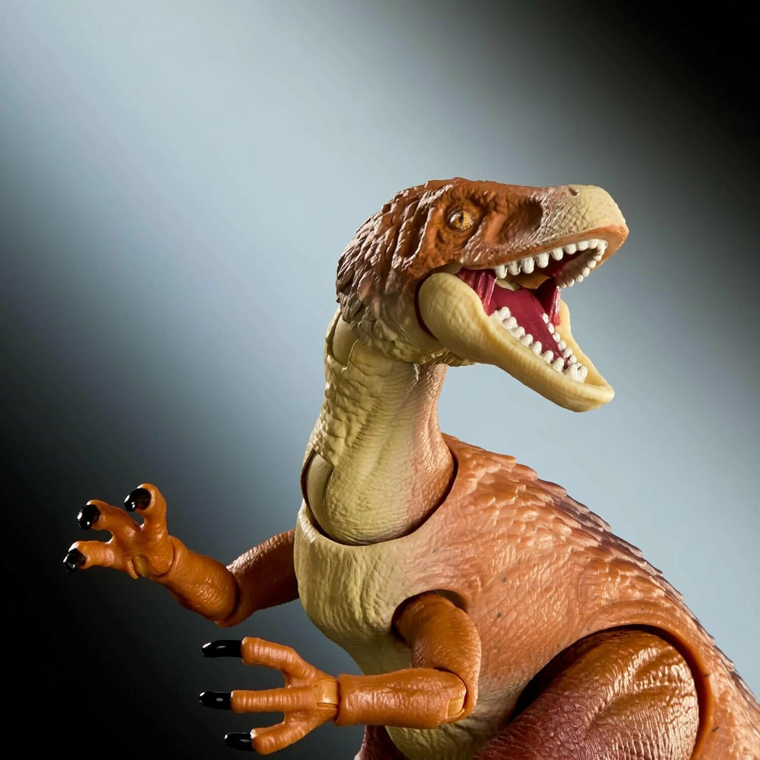 Figurë dinozauri koleksionuese Mattel Jurassic World Hammond Collection Ornitholestes JKM91 23 cm, me putra të ndërrueshme, kafe