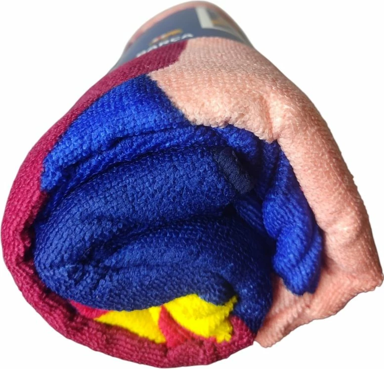 Peshqir plazhi FC Barcelona Pedri microfiber 70x140, shumëngjyrësh [Ngjyra: Shumëngjyrësh]
