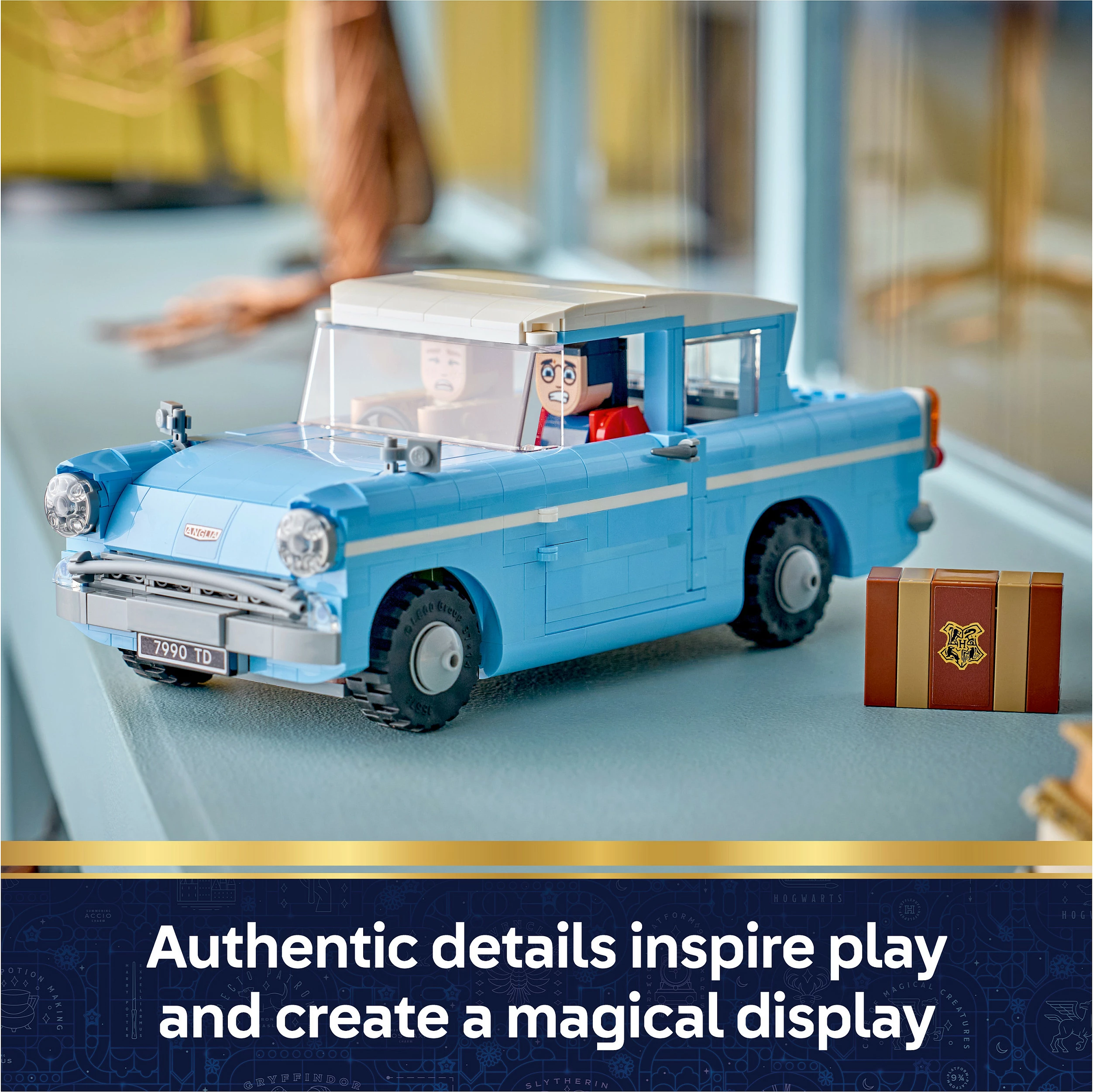 Set ndërtimi LEGO Harry Potter 76470, Enchanted Flying Ford Anglia, 868 copë, multikolor
