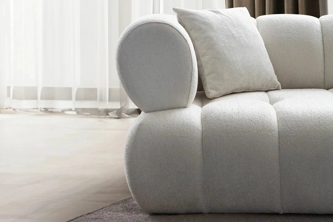 Këndare Petra, e bardhë, Atelier del Sofa, anë e djathtë
