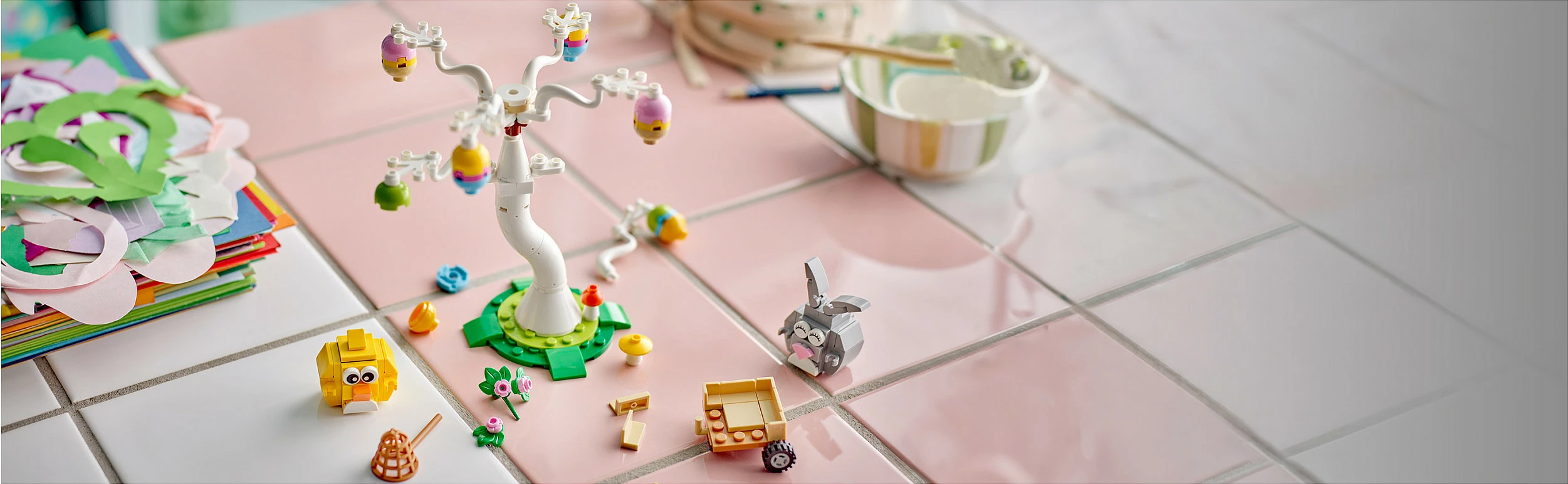 Set ndërtimi LEGO Iconic 40808 Easter Bunny and Chick Egg Hunt, 140 pjesë, 8+, multikolor