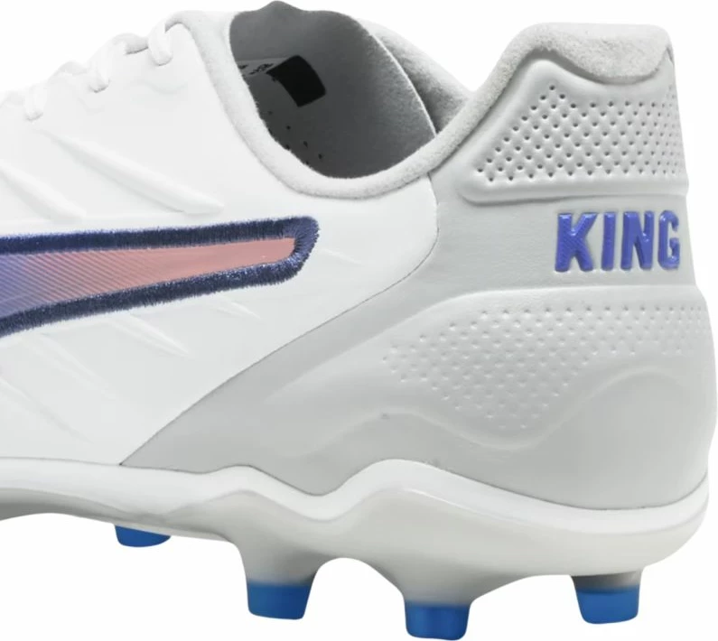 Atlete futbolli Puma për meshkuj, të kaltra