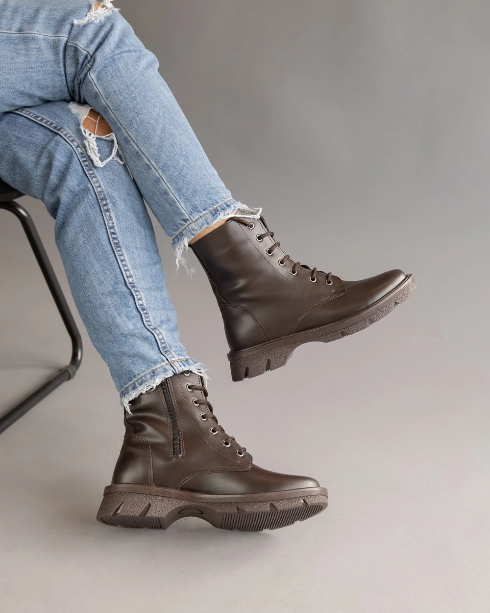 Dapos Brown