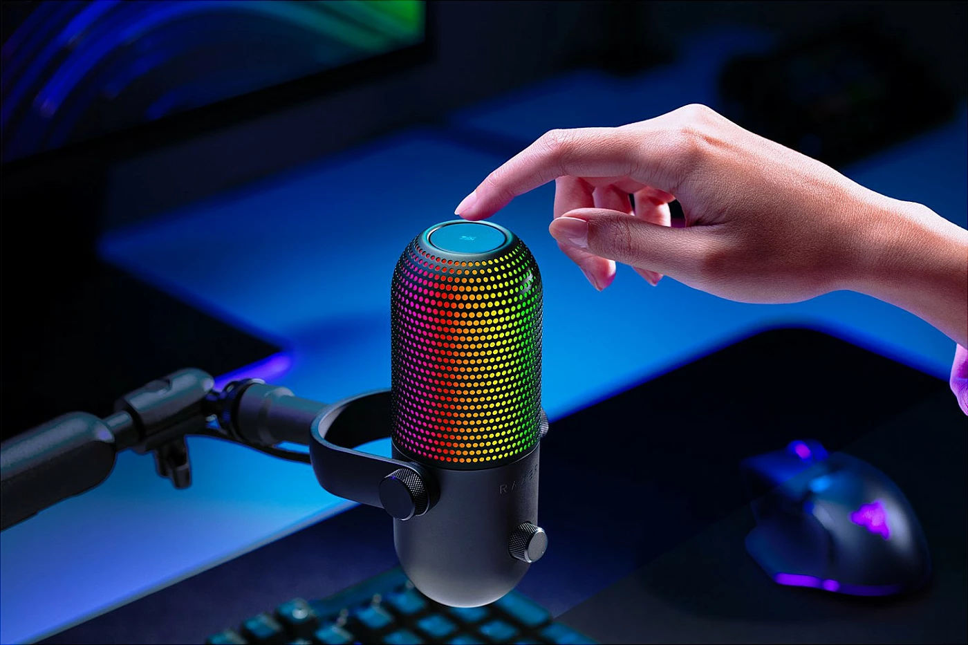 Mikrofon Razer Seiren V3 Chroma, RGB, i zi