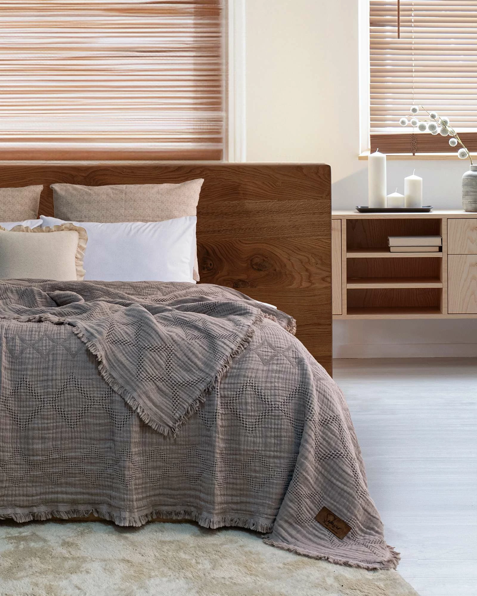 Mbulesë krevati dopio, ngjyrë mink, L'essentiel, Oscar