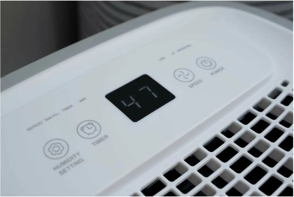 Tharëse ajri Eldom Luxi WiFi OP1131, 25m², bardhë
