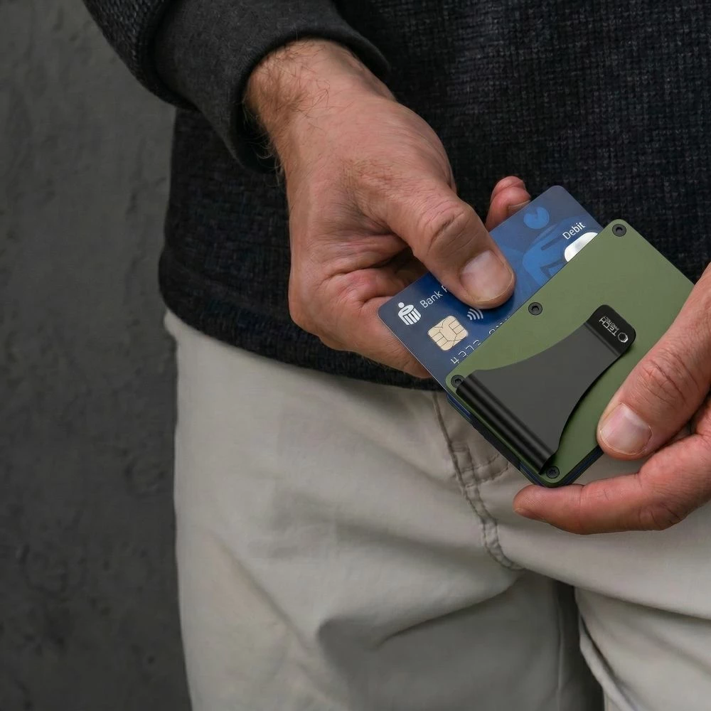 Kuletë RFID Tech-Protect Thorn, 8 karta, klips banknotash, jeshile