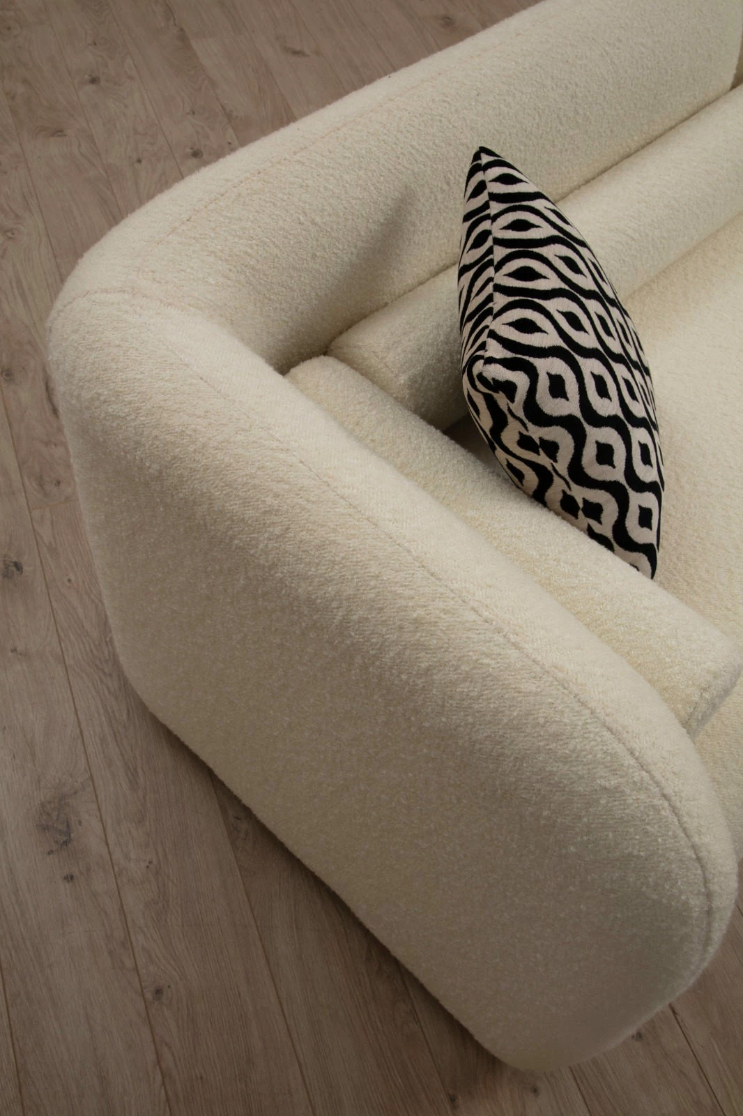 Divan treshe Victoria, bouclette krem