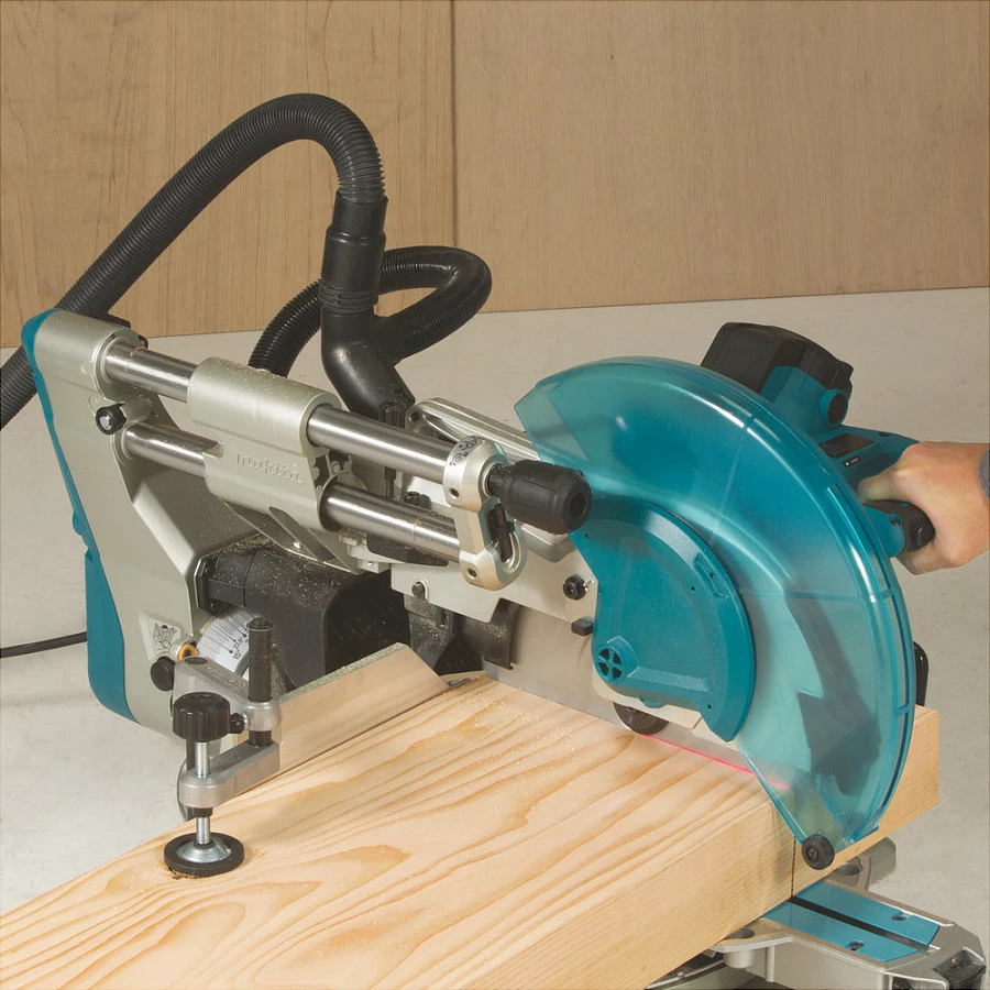 Sharrë këndore rrëshqitëse Makita LS1219L, 1800W, disk 305mm, laser, e kaltër