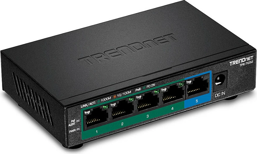 Switch TRENDnet TPE-TG52, 5-Port Gigabit PoE+ 32W, pa fan, i montueshëm në mur, i zi