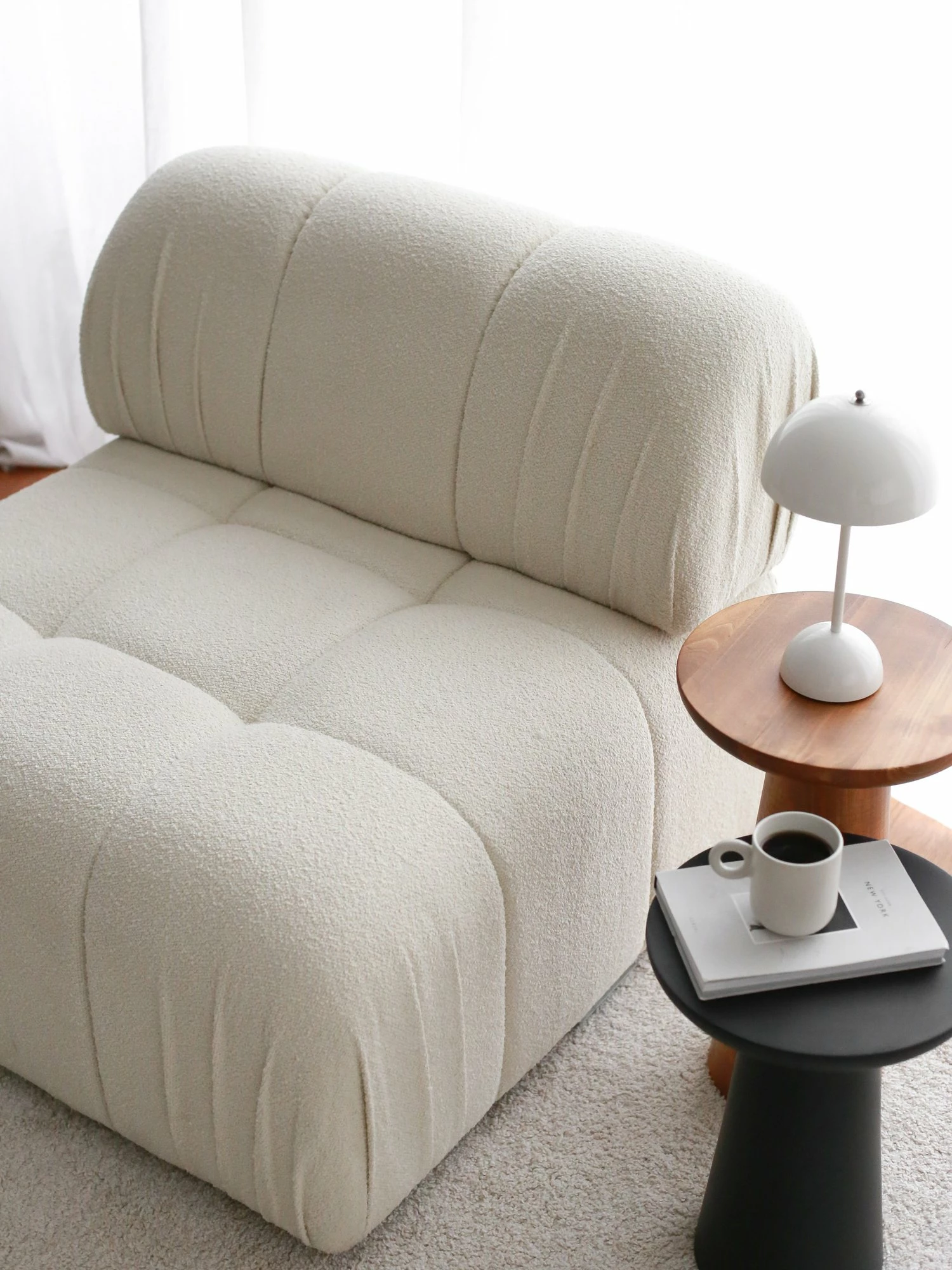 Karrige Wing Atelier del Sofa, e bardhë