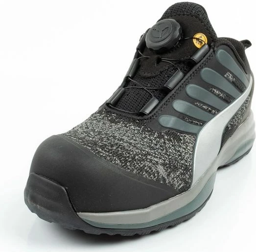 Atlete pune Puma, të zeza