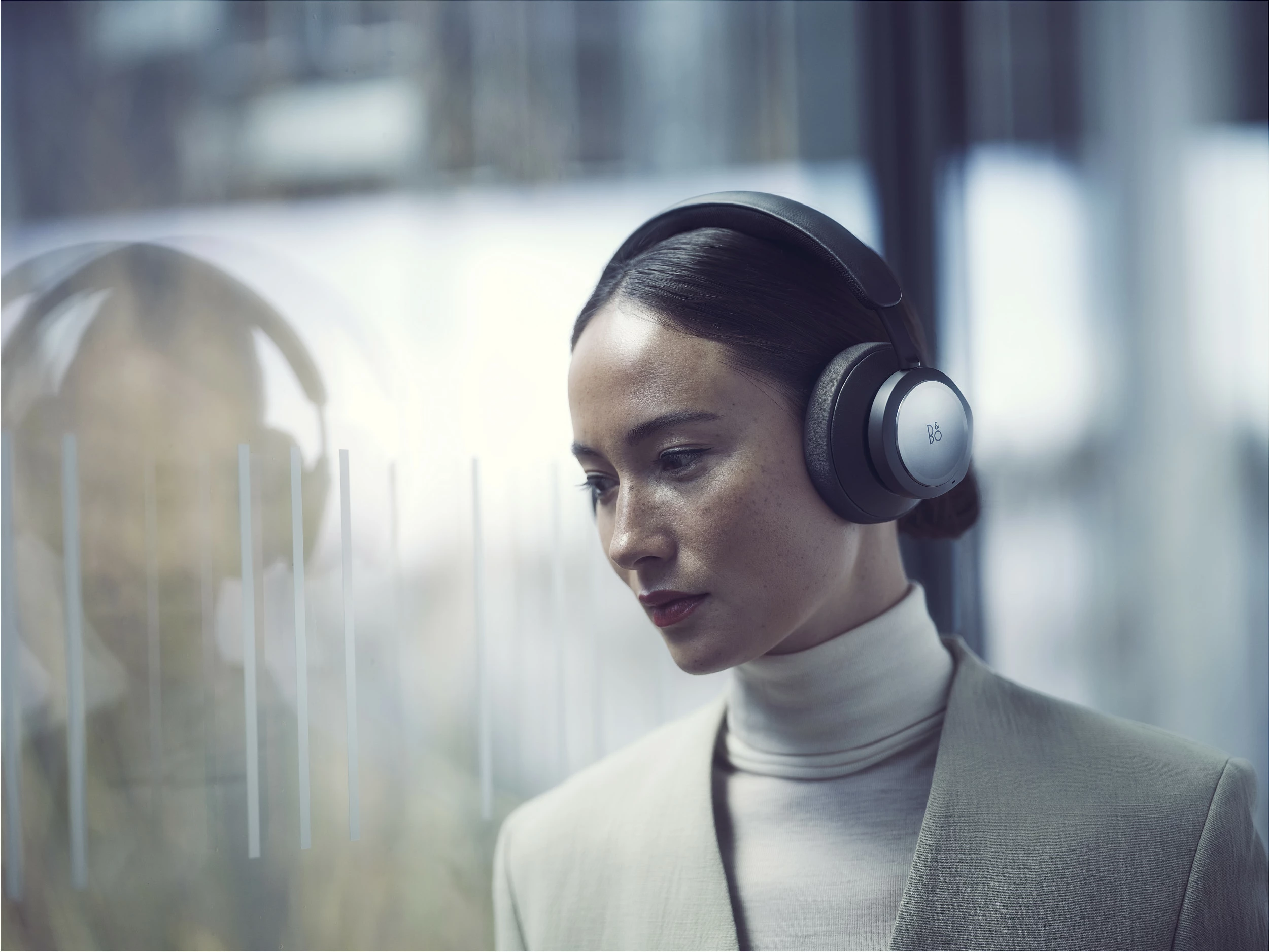 Kufje gaming Bang & Olufsen Beoplay Portal, wireless & me kabllo, Dolby Atmos, Bluetooth 5.1, 3.5mm, ANC, Black Anthracite