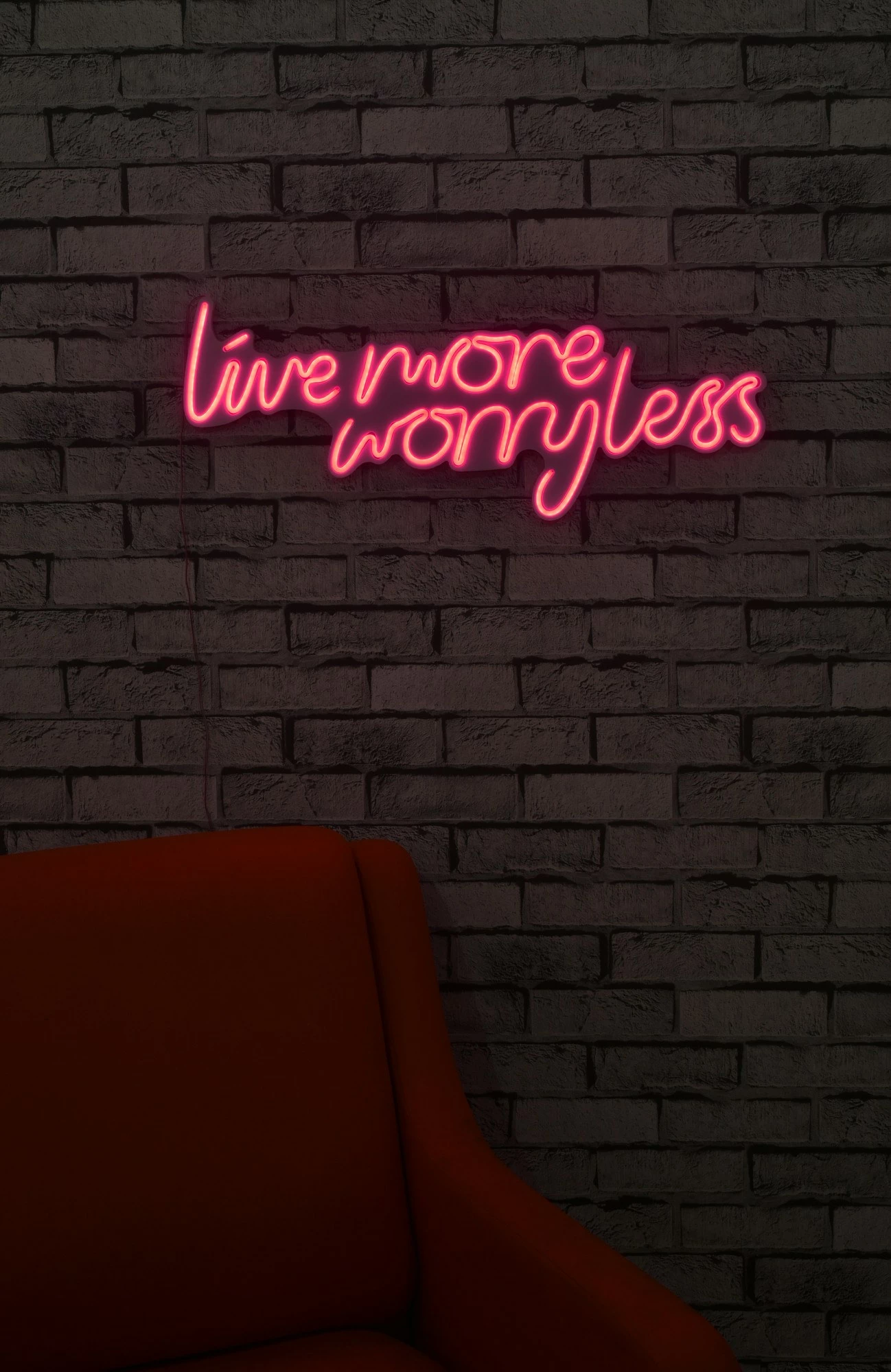 Dekor dritash LED plastike, 'Live More Worry Less', ngjyrë rozë