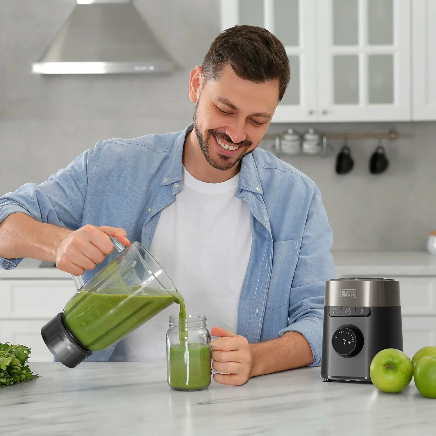 Blender stacionar Black&Decker BXJB1201E 1200W 2.2L 8 shpejtësi i zi