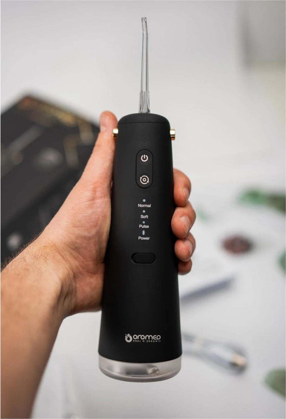 Irrigator dhëmbësh Oromed Oro-Dental, i zi