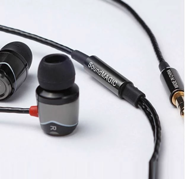 Kufje in-ear SoundMagic E10C, jack 3.5 mm, me mikrofon dhe kontroll volumit, zezë