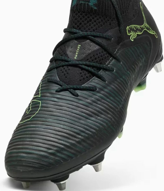 Atlete futbolli Puma për meshkuj, të zeza