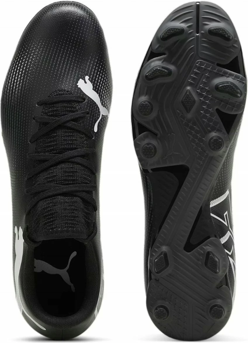 Këpucë futbolli Puma FUTURE 7 Play FG/AG, nr. 44.5, zi me detaje të bardha