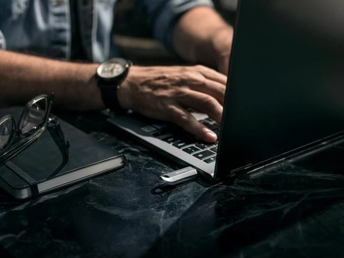 USB drive SanDisk Ultra Luxe SDCZ75-256G-G46 256GB USB-C USB 3.2 Gen 1, argjendtë