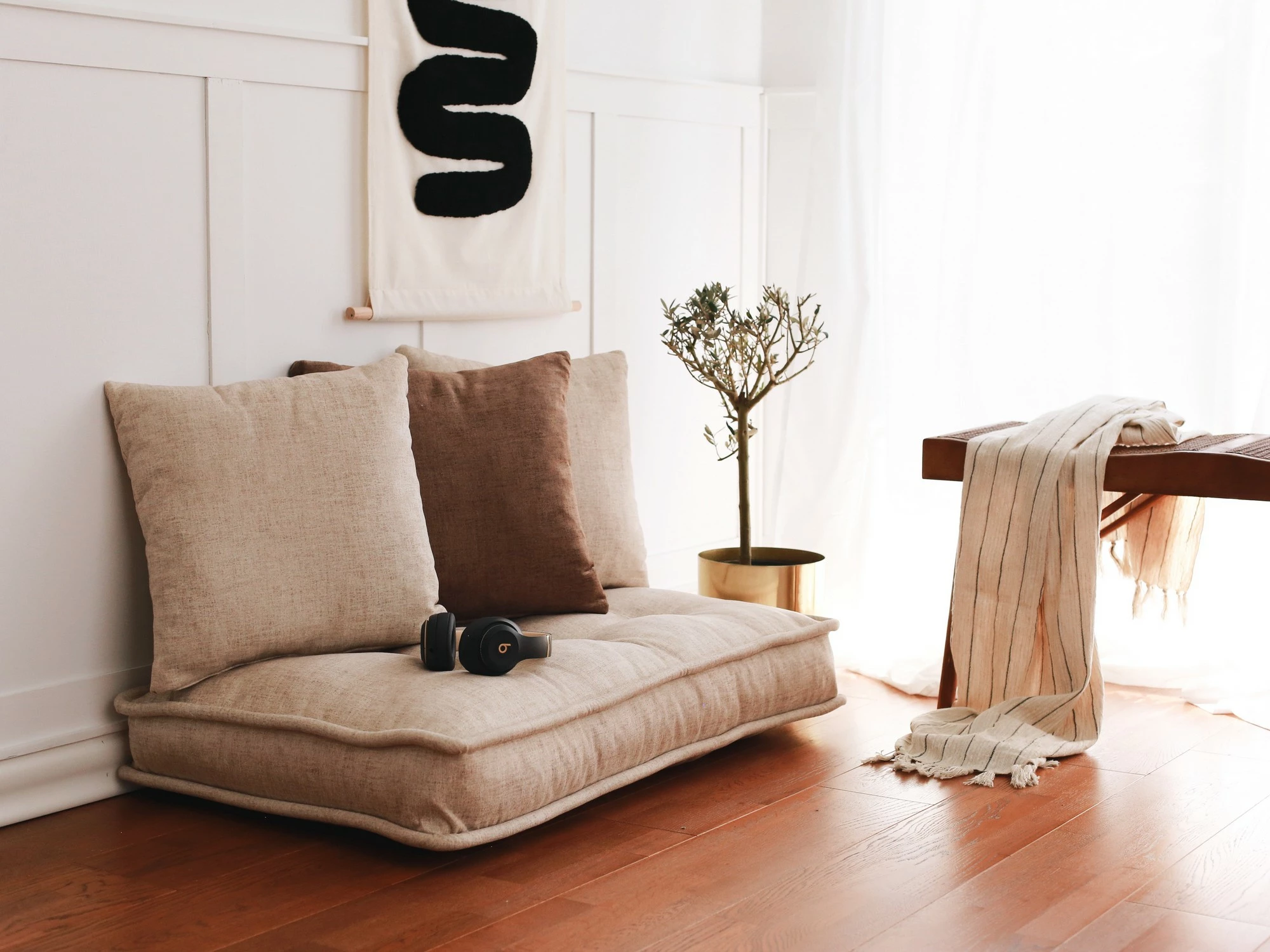 Jastëk i madh prej kadifeje, ngjyrë krem, Atelier del Sofa, Naturel Yer