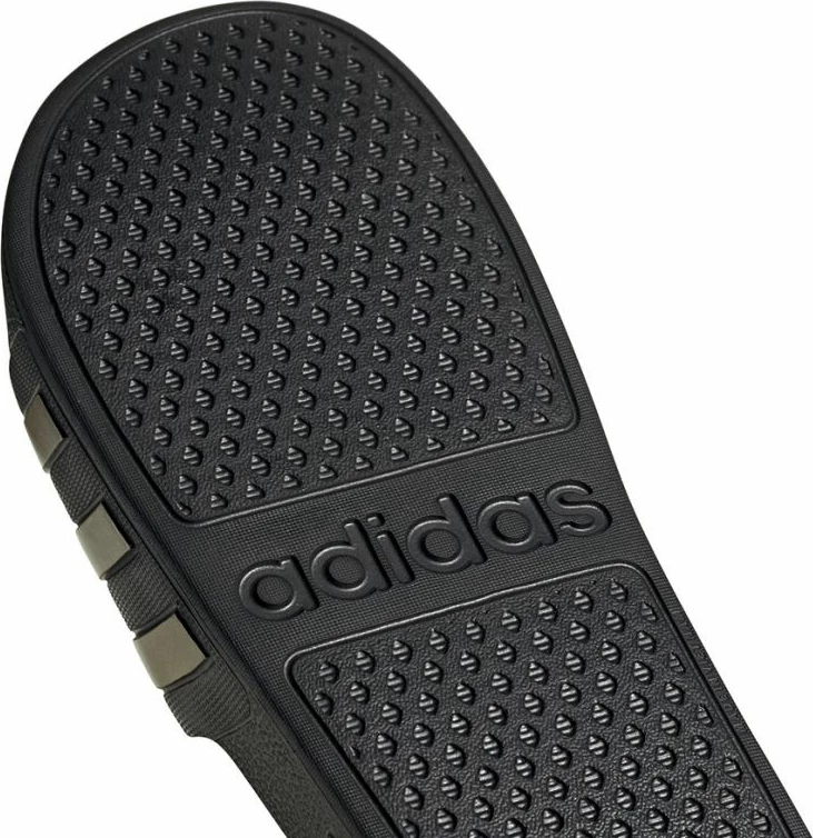 Shapka për meshkuj dhe femra adidas, të zeza me ari