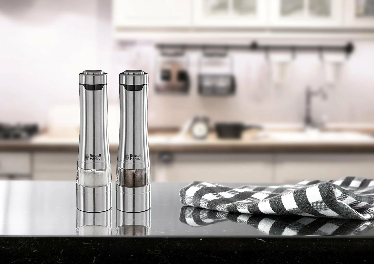Set mullinj elektrikë për kripë dhe piper Russell Hobbs Classics 23460-56, rregullim i imtësisë së bluarjes, set 2 copë, çelik inox