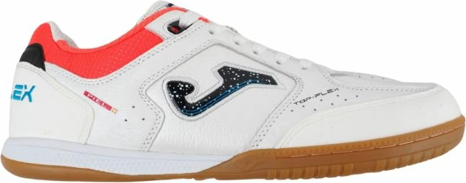 Atlete futbolli për meshkuj Joma, të bardha