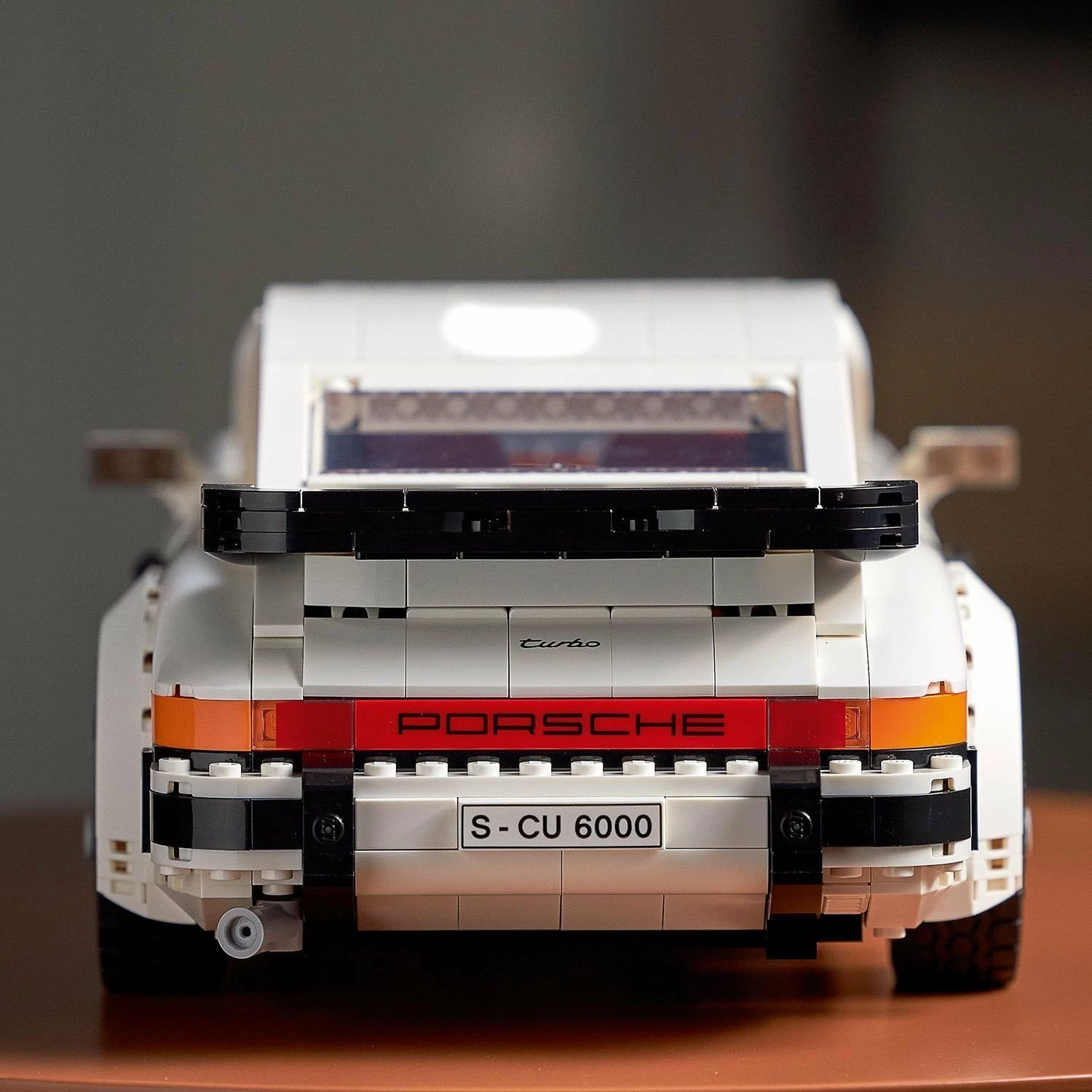 Set LEGO Creator Expert Porsche 911 10295, 1461 copë, 18+, 2-në-1 Turbo/Targa, e bardhë