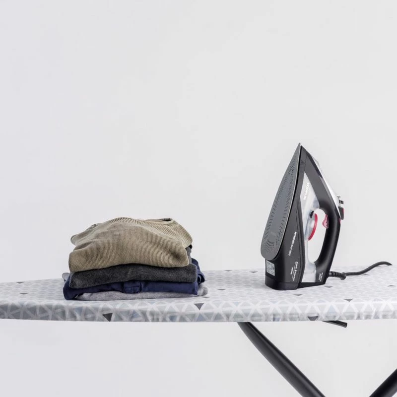 hekur rrobash taurus Geyser Eco 2800W, i zi