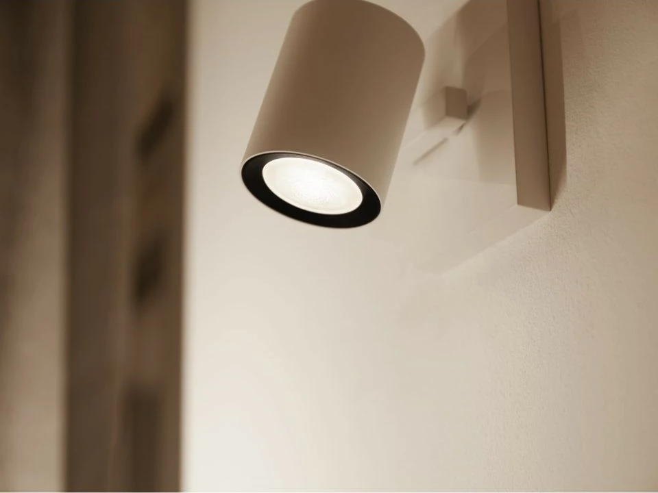 Dritë e mençur Philips Hue GU10, LED, Bluetooth/Zigbee, e bardhë