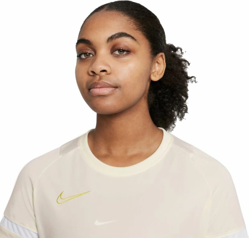 Maicë Nike për femra, ngjyrë krem