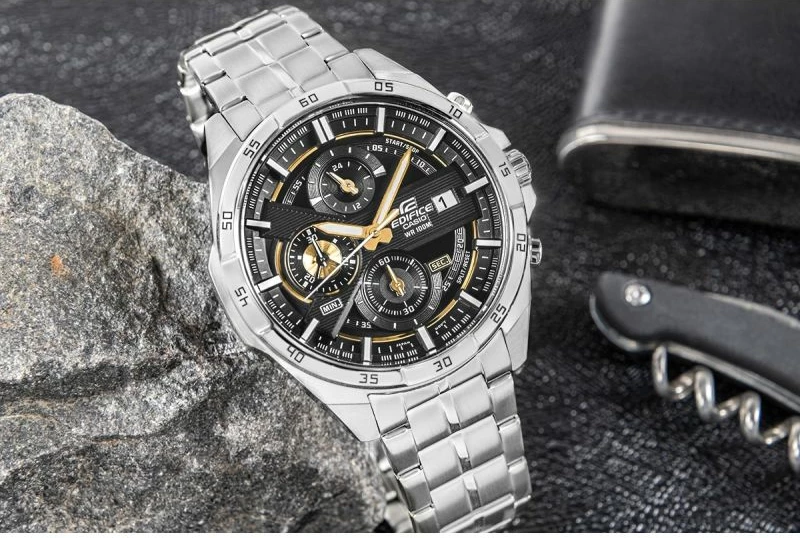 Orë dore për meshkuj Casio Edifice EFR-556D-1AVUEF, argjendtë