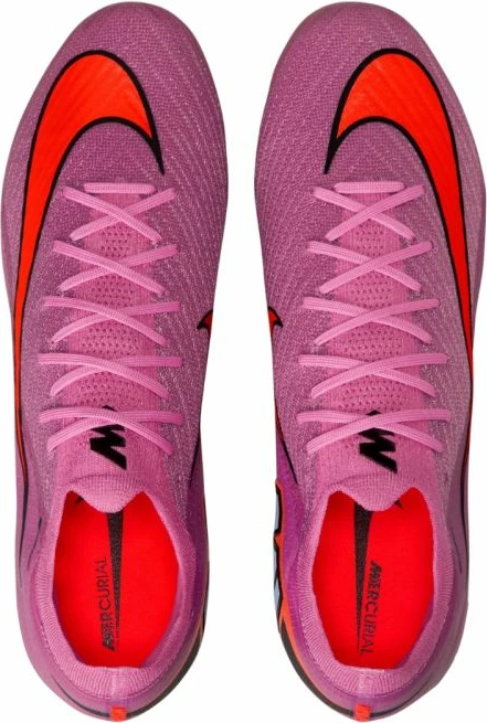 Atlete futbolli Nike për meshkuj, të kuqe