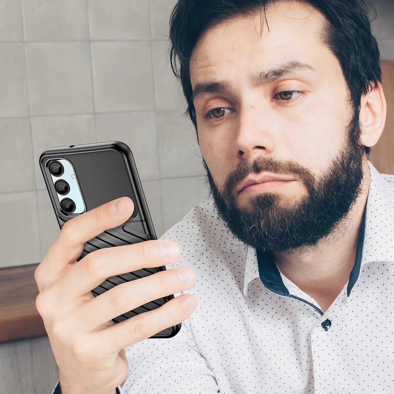 Mbështjellës Hurtel Thunder Case për Samsung Galaxy A26, silikon i blinduar, i zi