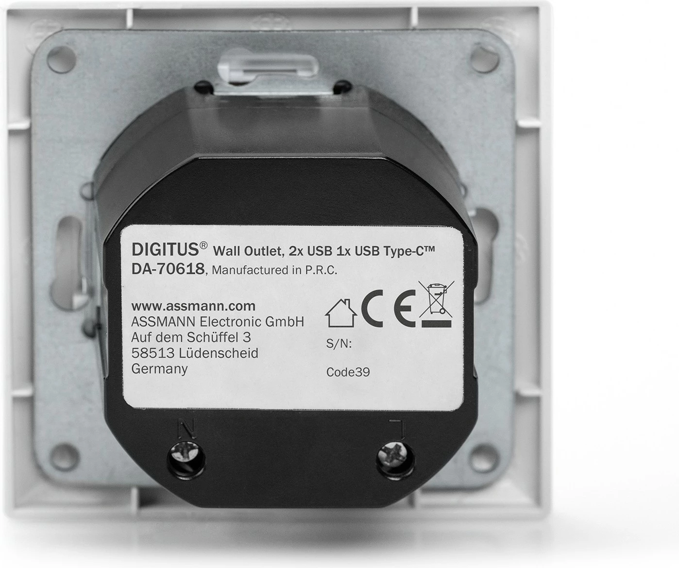 Prizë murale Digitus, 2x USB-A, 1x USB-C, e bardhë