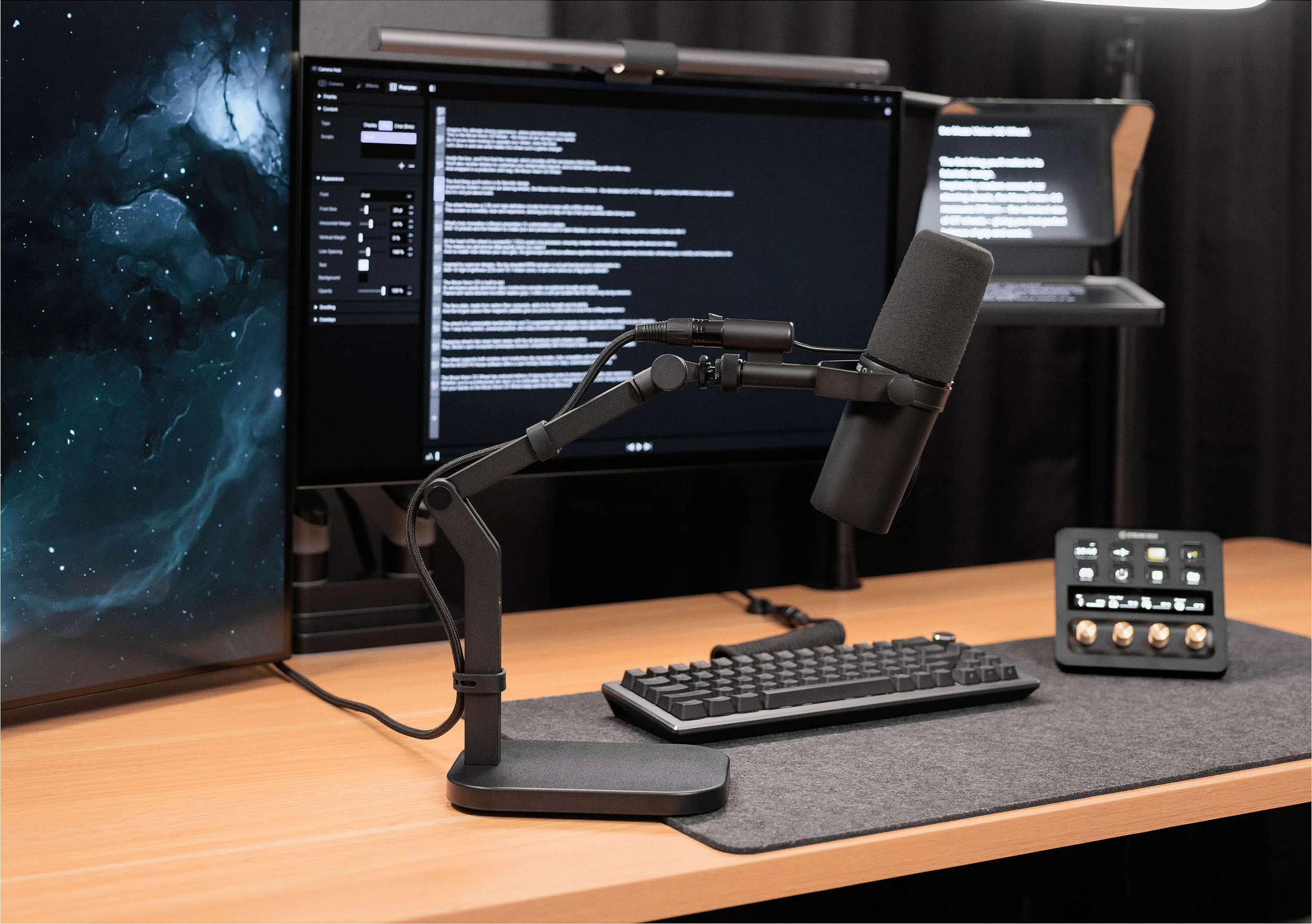 Stativ tavoline për mikrofon Elgato Wave Desk Stand, fije 1/4", metal, 360°, i zi