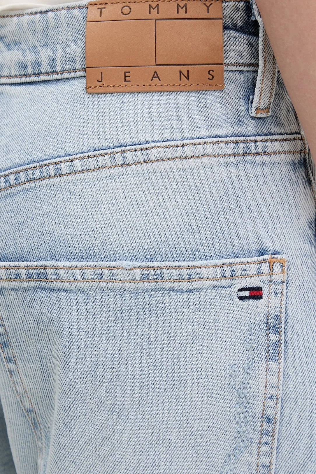 Pantallona xhinse për femra Tommy Hilfiger Jeans MIA MR RLXD STR DI21 DW0DW22139, blu e çelët [Madhësia: W30 L32]